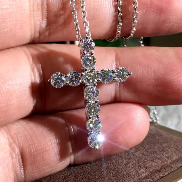 3Ct Round Brilliant Cut Moissanite Cross Pendant Solid 14K White Gold. Pass test - Picture 1 of 5